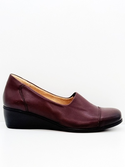 Buty Kosela Medic 9024-1024 rubin, czółenka na koturnie, tęgość G 1/2