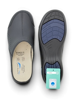 Skórzane czarne klapki Nursing Care VENEZA WG3A11 black, tęgość H