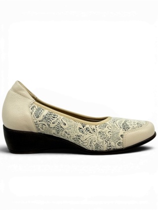 Axel buty damskie 1753 beżowe czółenka niski koturn, tęgość G 1/2