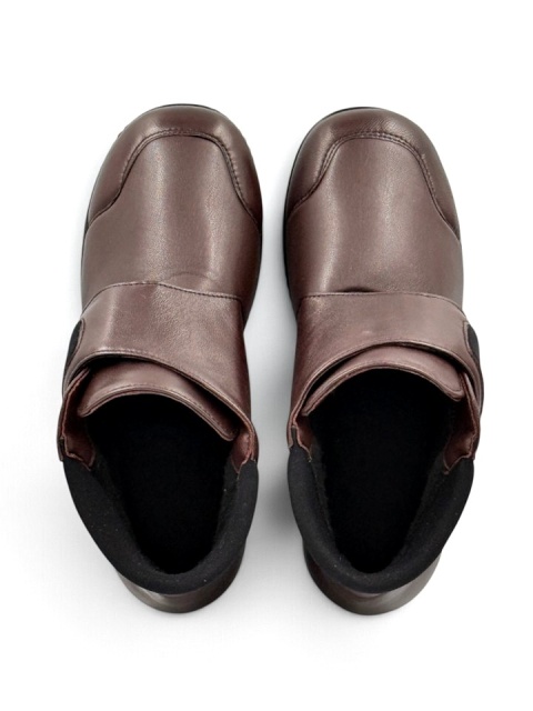 buty na puchnace stopy
