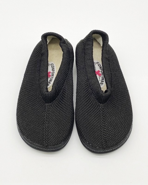Czarne buty na haluksy