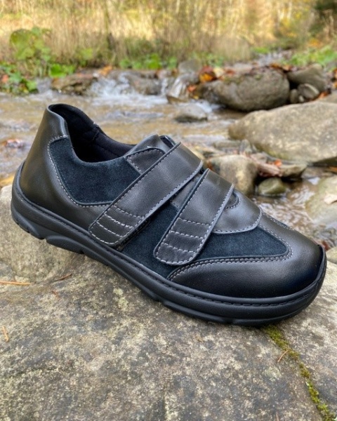 bardzo szerokie buty