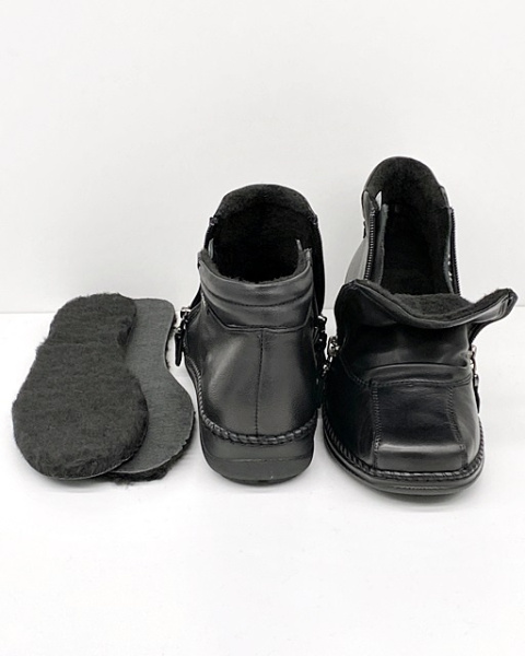 na dwa zamki buty Axel bardzo wygodne