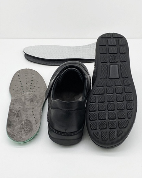 buty przy haluksach Axel