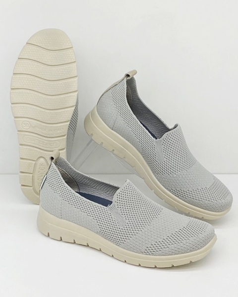 Buty do chodzenia i stania damskie